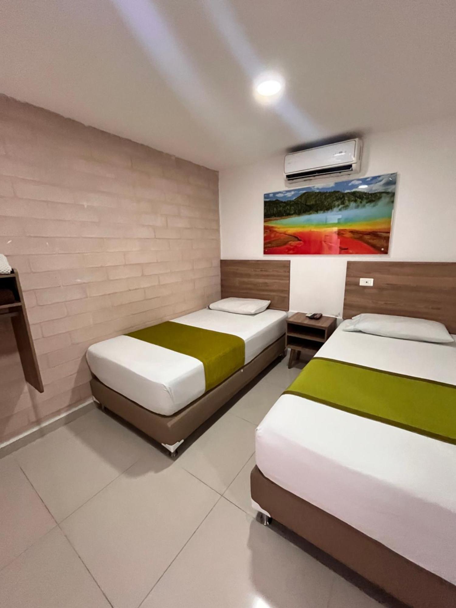 Hotel Sie7e Medellín Buitenkant foto